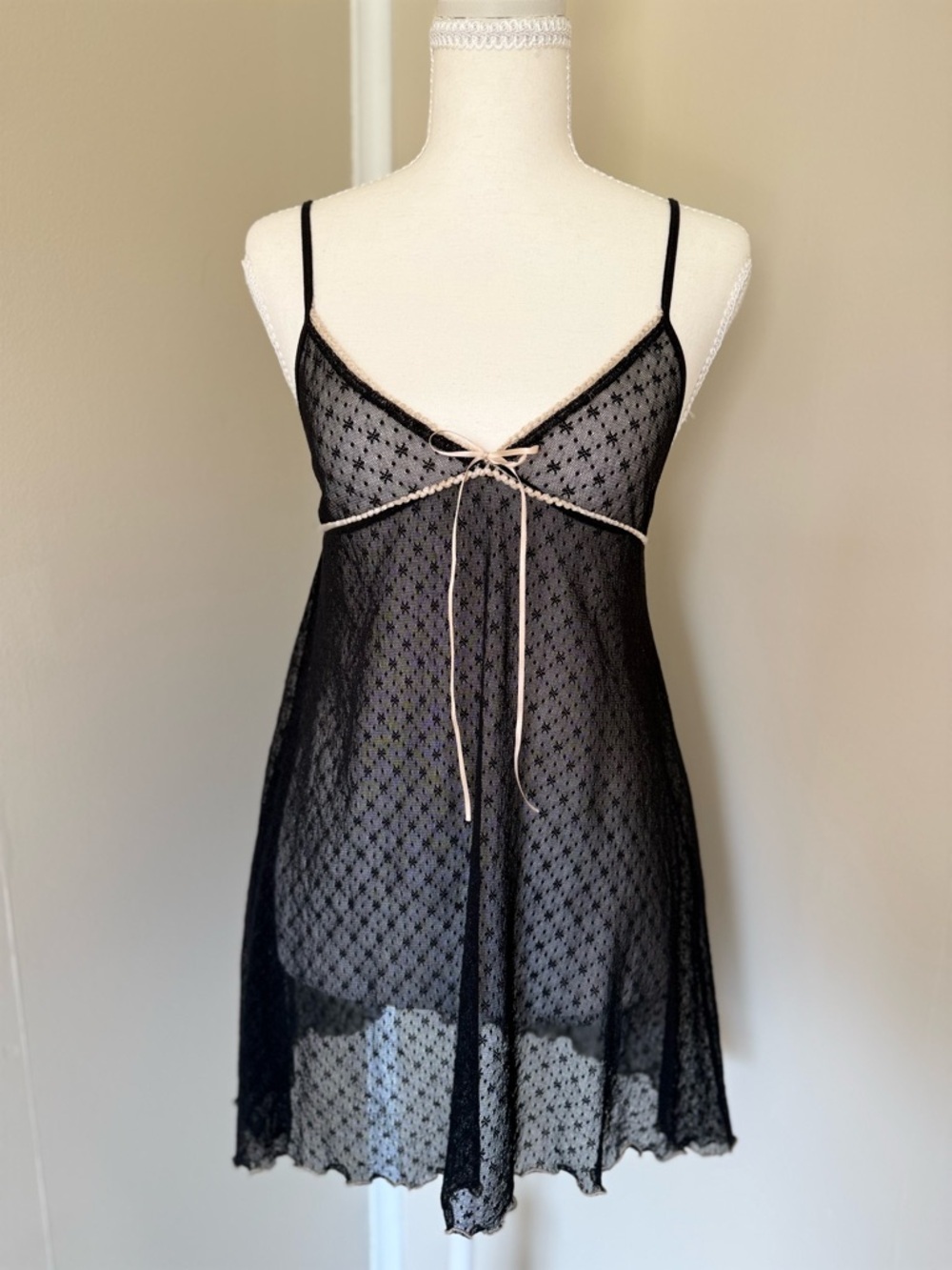 Vintage Eberjey Black Lace Sheer Slip Chemise Cream Bow Whimsigoth Coquette - Picture 2 of 7